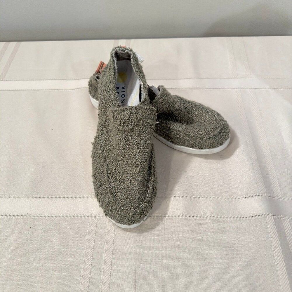 Vionic Beach Malibu Slip On Sneakers Green NWT